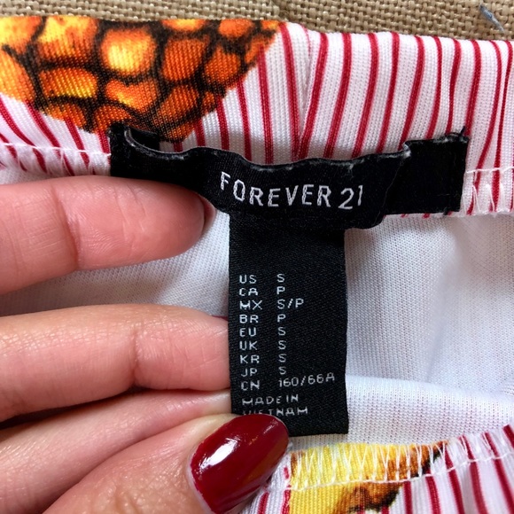 Forever 21 pineapple tank and shorts matching set - Picture 3 of 4